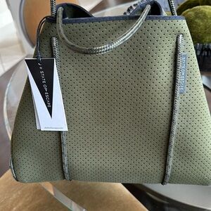 State of Escape forest green tote